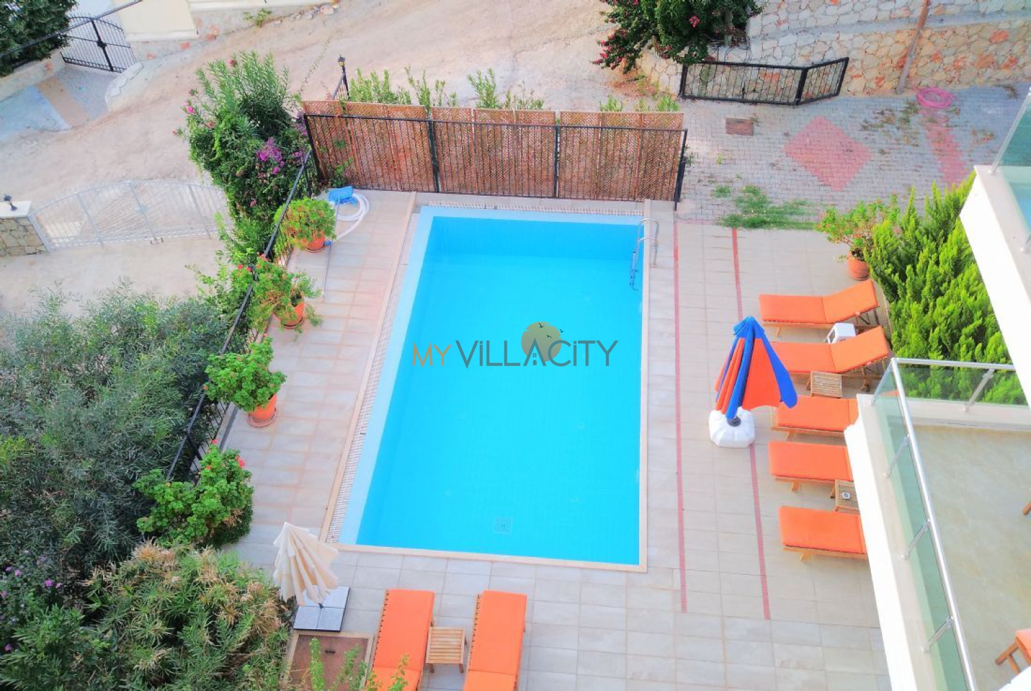 Villa Meri - Jakuzili Geniş Villa, MyVillaCity.com